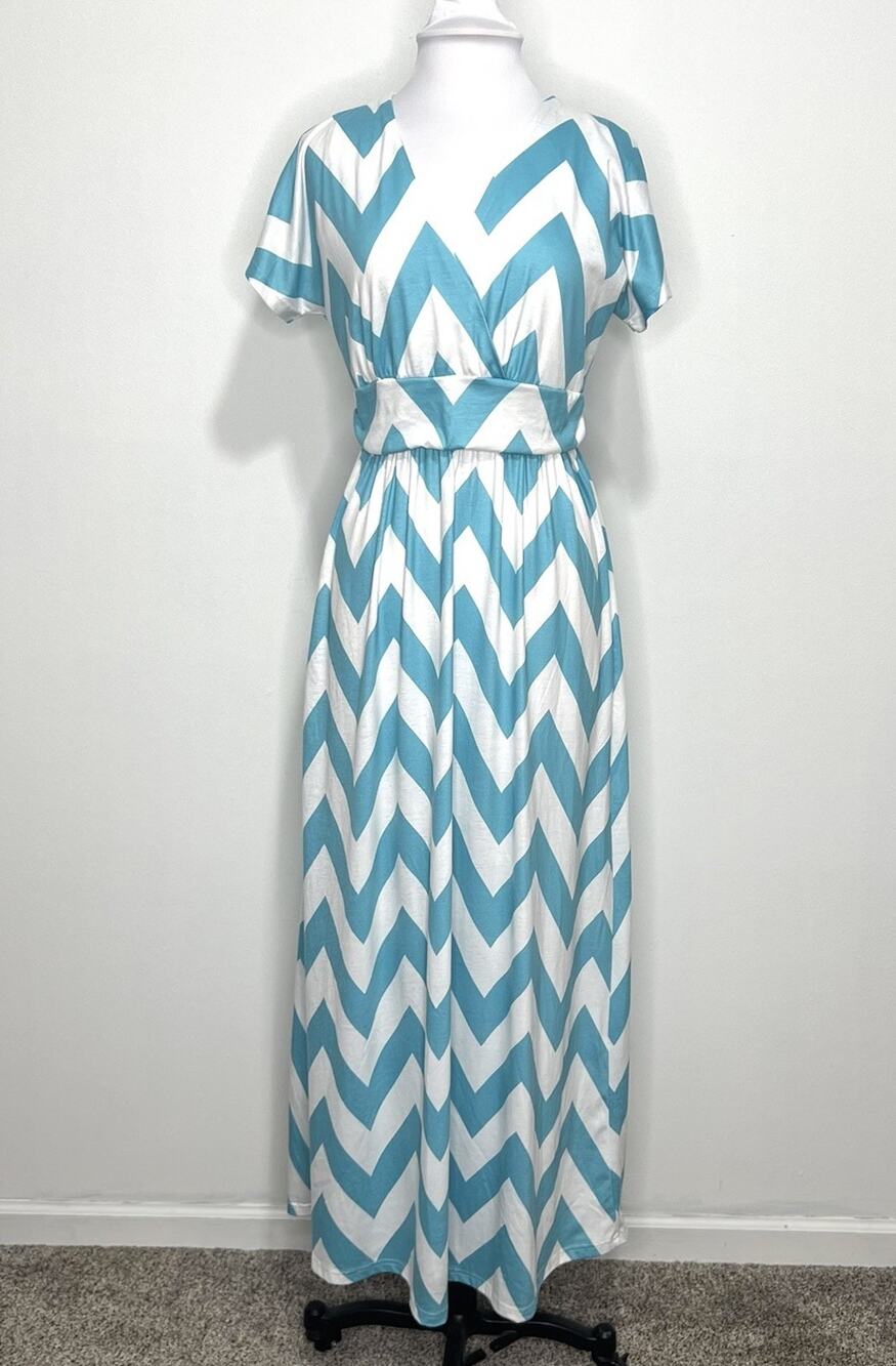 Kranda Women Maxi Dress M Blue White Chevron V-Neck Empire Waist Stretch
